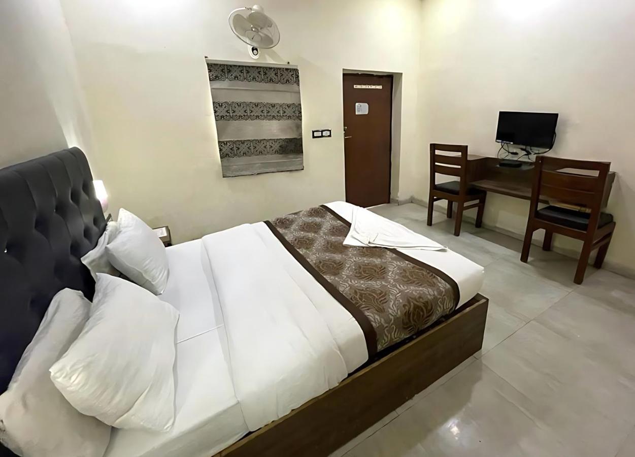 Baba - Near Charbagh Railway Station Lucknow